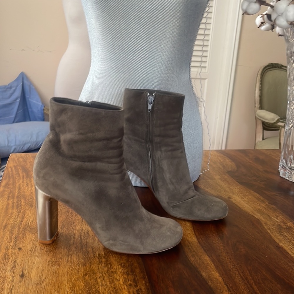 Beautiful gently used Celine Paris suede boots - Picture 3 of 5